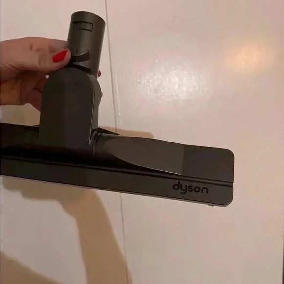 NEW  Dyson Articulating Hard Floor Tool - Picture 4 of 6